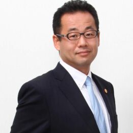 亀山 夏樹